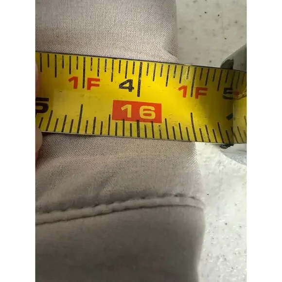 Athleta Chelsea Lined Cargo Pants Womens 14 Beige Mid Stretch Waist Pocket C11 - Picture 7 of 8